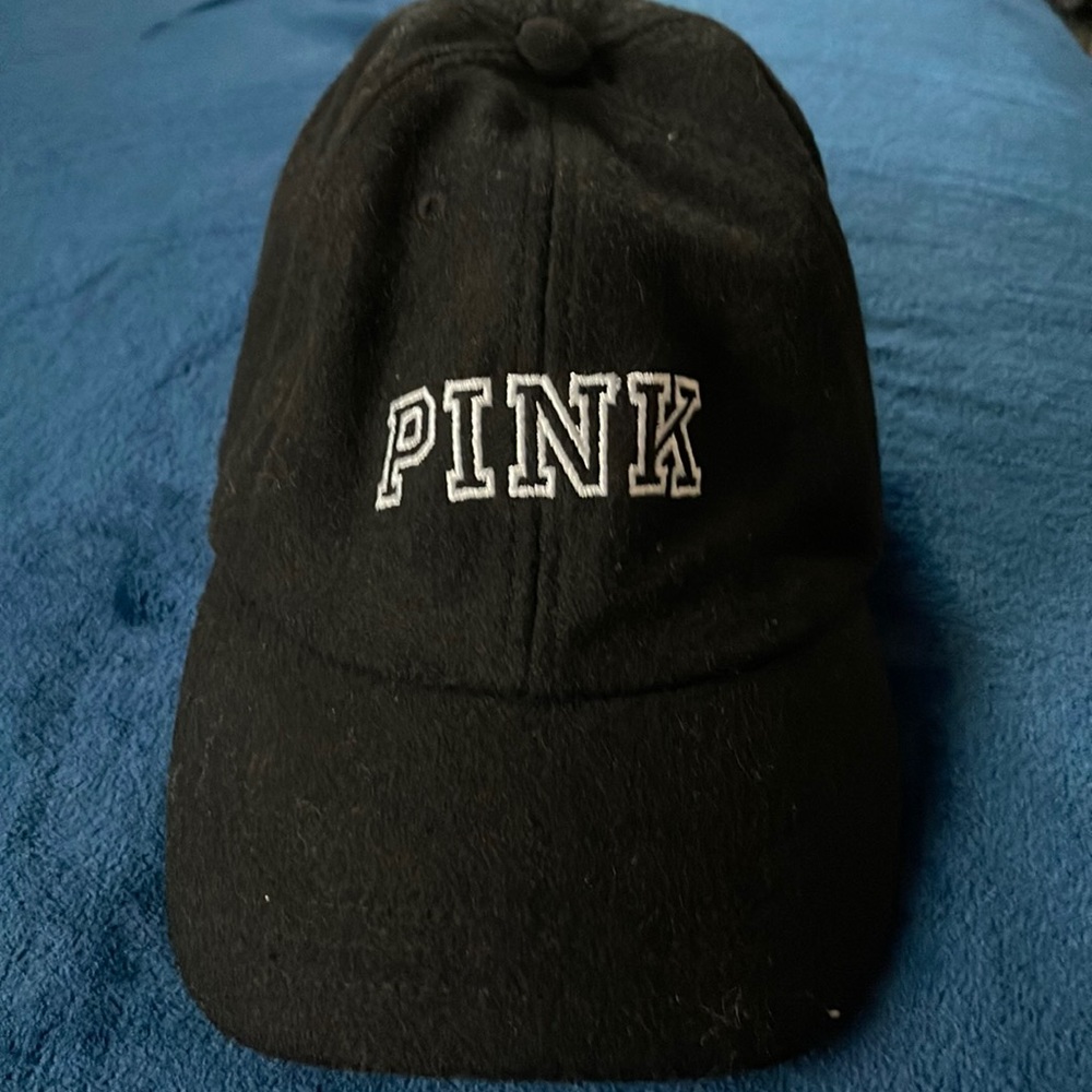 Black hat from PINK